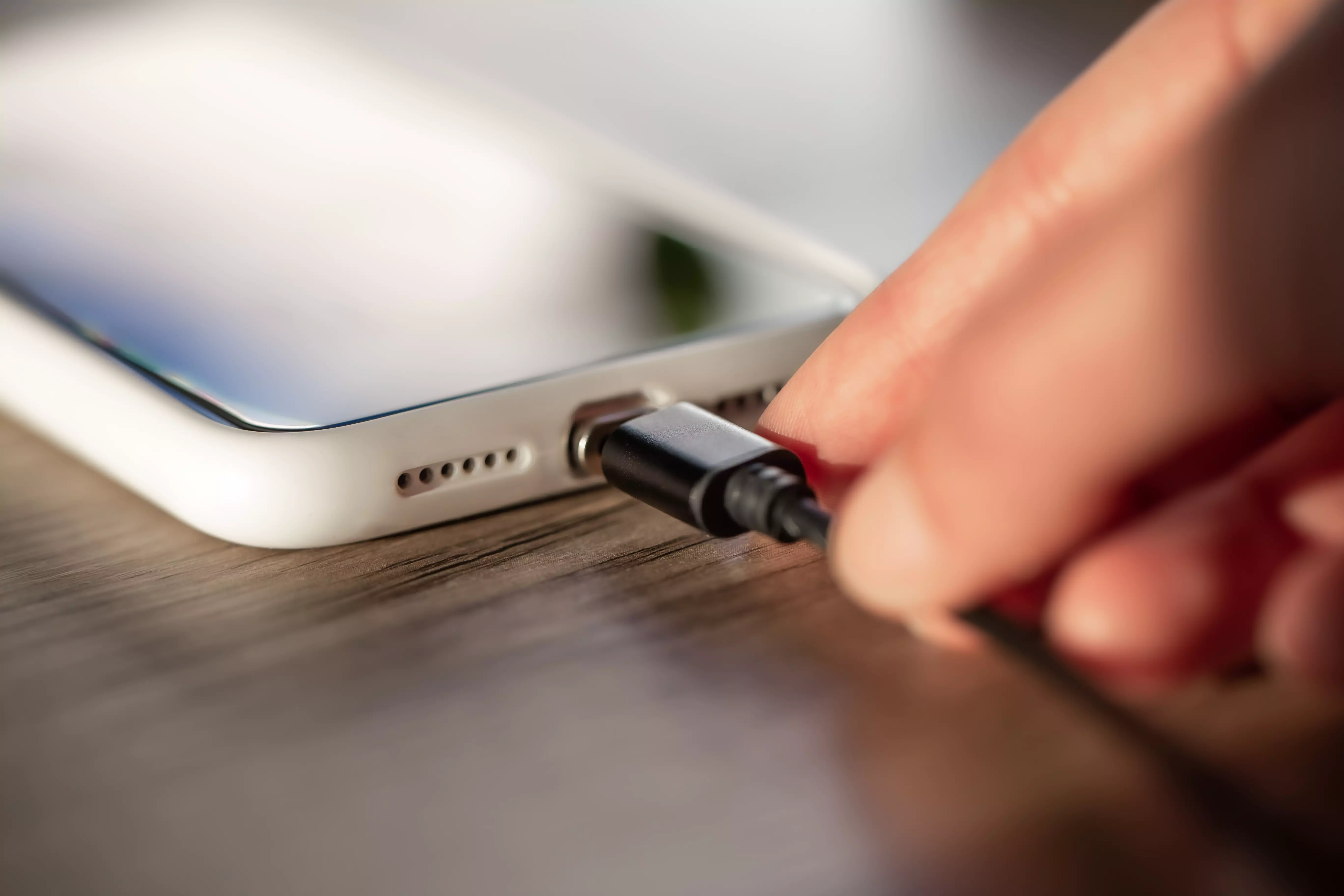 How to fix your mobile charger port 